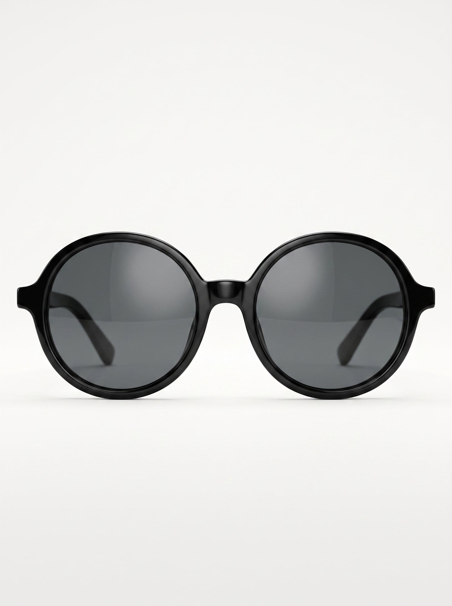 Find eyewear with round shape Black - FD9019