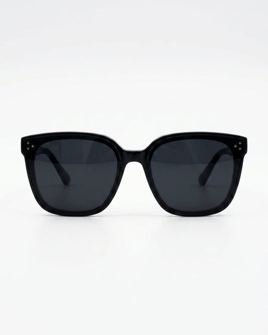 Find eyewear with square shape black- FD9016